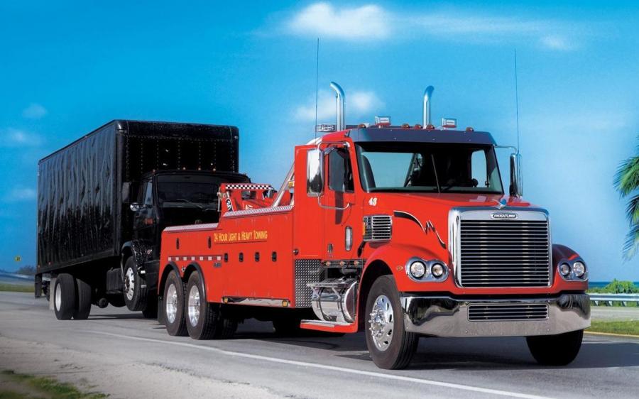 Freightliner Coronado Day Cab Recovery Truck '2002